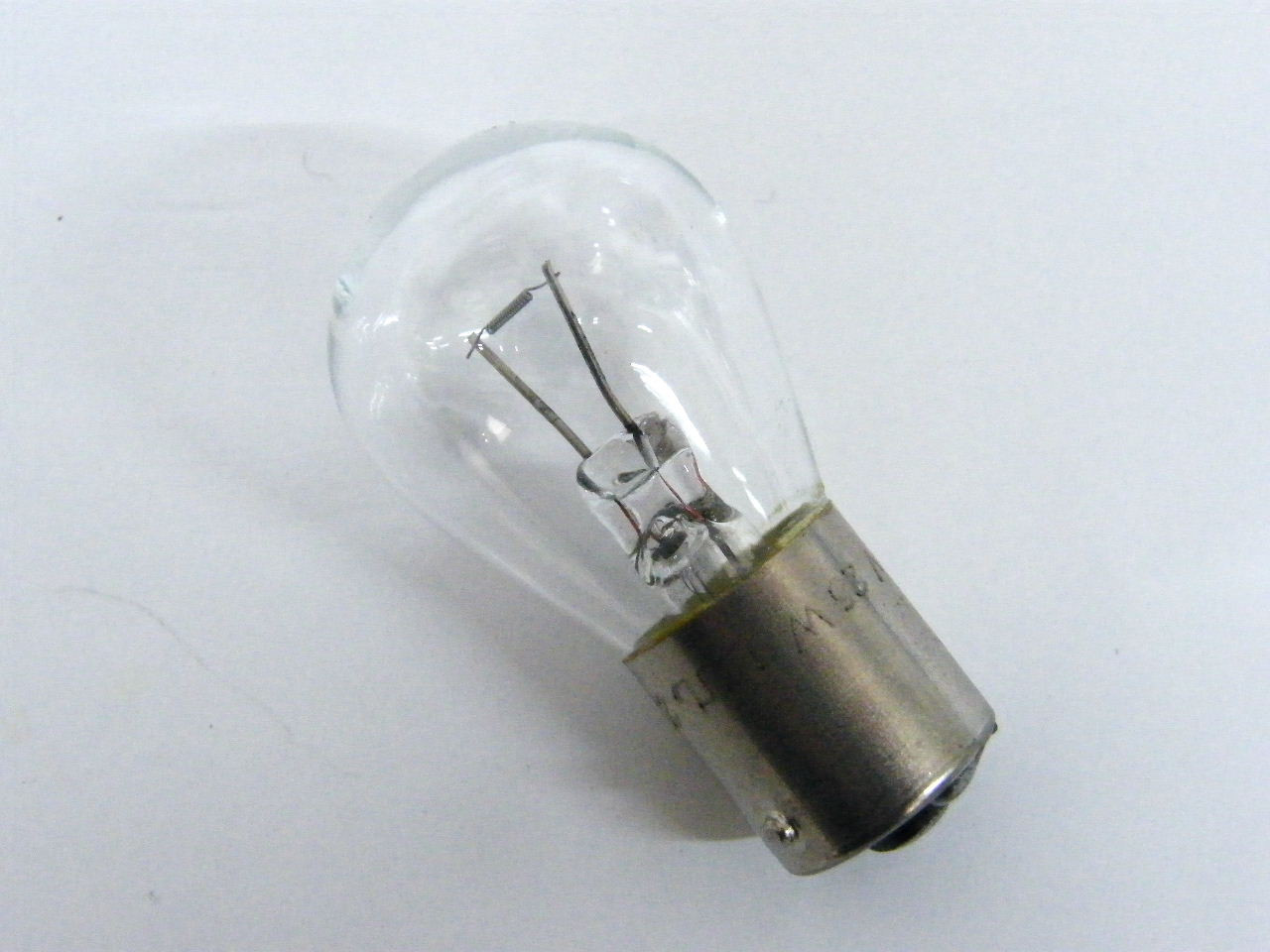 Лампа накаливания 6v 15w. Лампа 36 вольт 25 ватт штыревая.