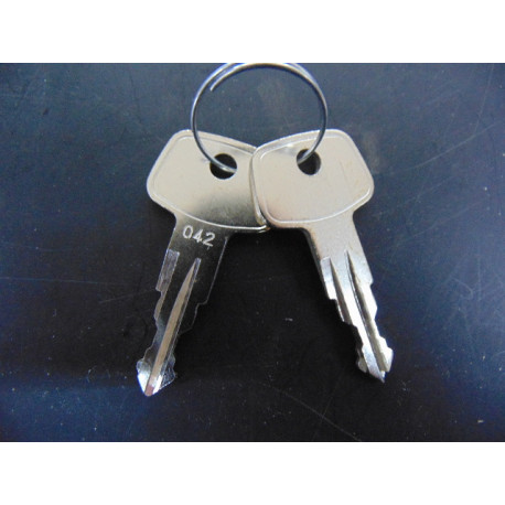 2x Original Ersatzschlüssel für Kamei Dachkoffer Nummer 042